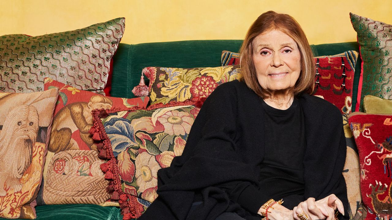 Gloria Steinem Archive Sale Review: How to Shop Rare Feminist Icon Pieces